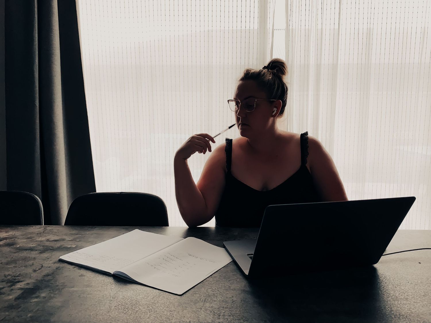 Video Editing. Podcast Editing. Content Curation. Online courses, memberships and workshops. Emma Hannan Creative