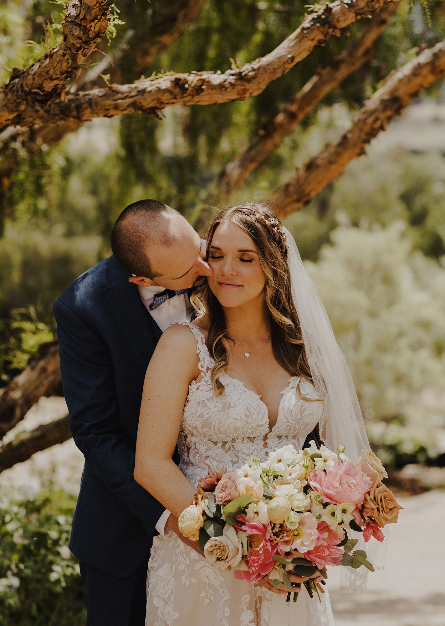 E Noelle Photography in-home wedding in Hidden Hills Los Angeles, portrait kissing cheek