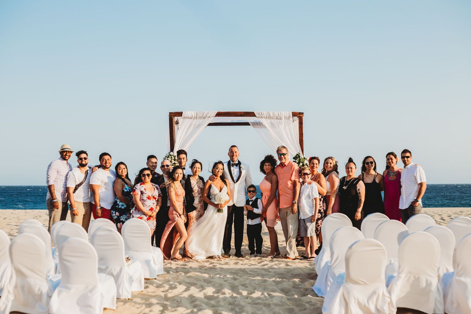 Seattle wedding photographers get married in Mexico group photo.