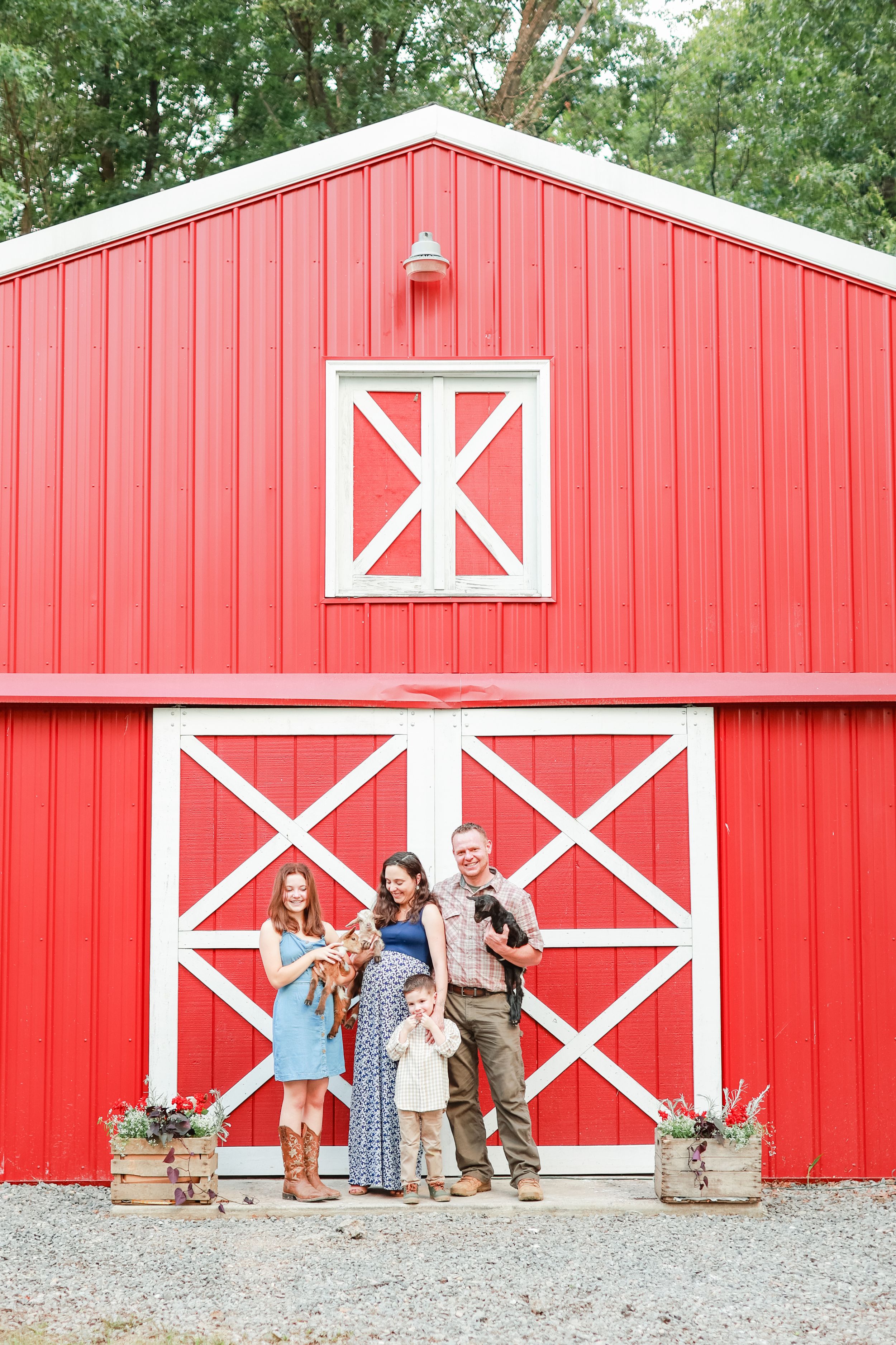 A Paw Paw, WV Maternity and Family Session Kassidy Mowery Photography