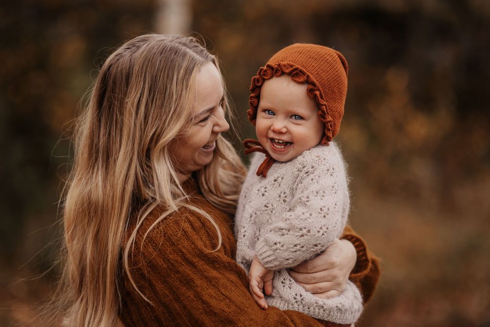 Utefotografering melhus
Barnefotografering Trondheim, Trøndelag, Melhus, babyfotograf Malin Berdal. Studiofotograf Studio bilder.