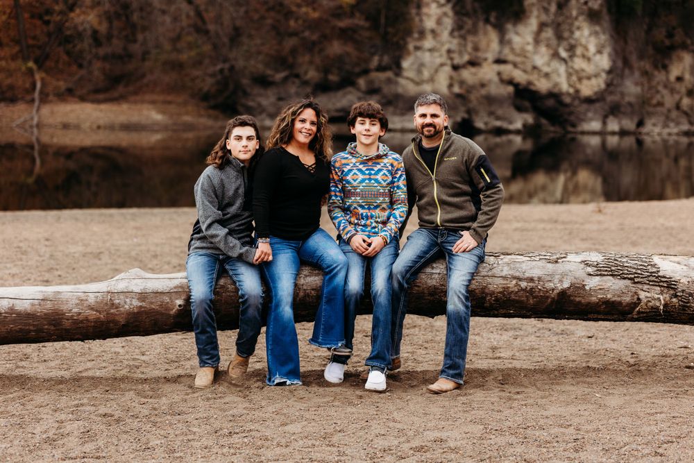 family photos in Palisades Kepler State Park Mt Vernon Iowa fall sage and ivy studio Iowa corridor midwest senior boy