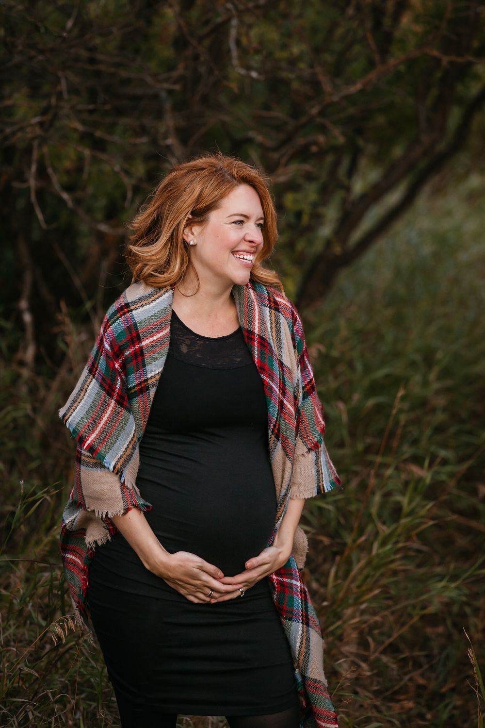 Saskatoon Maternity Photographer Jenna Thiessen Photography