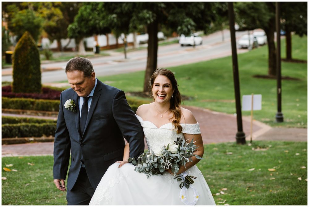 bride seeing her groom
