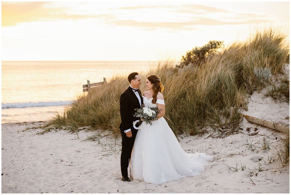 hyde park wedding bride and groom portrait on city beach