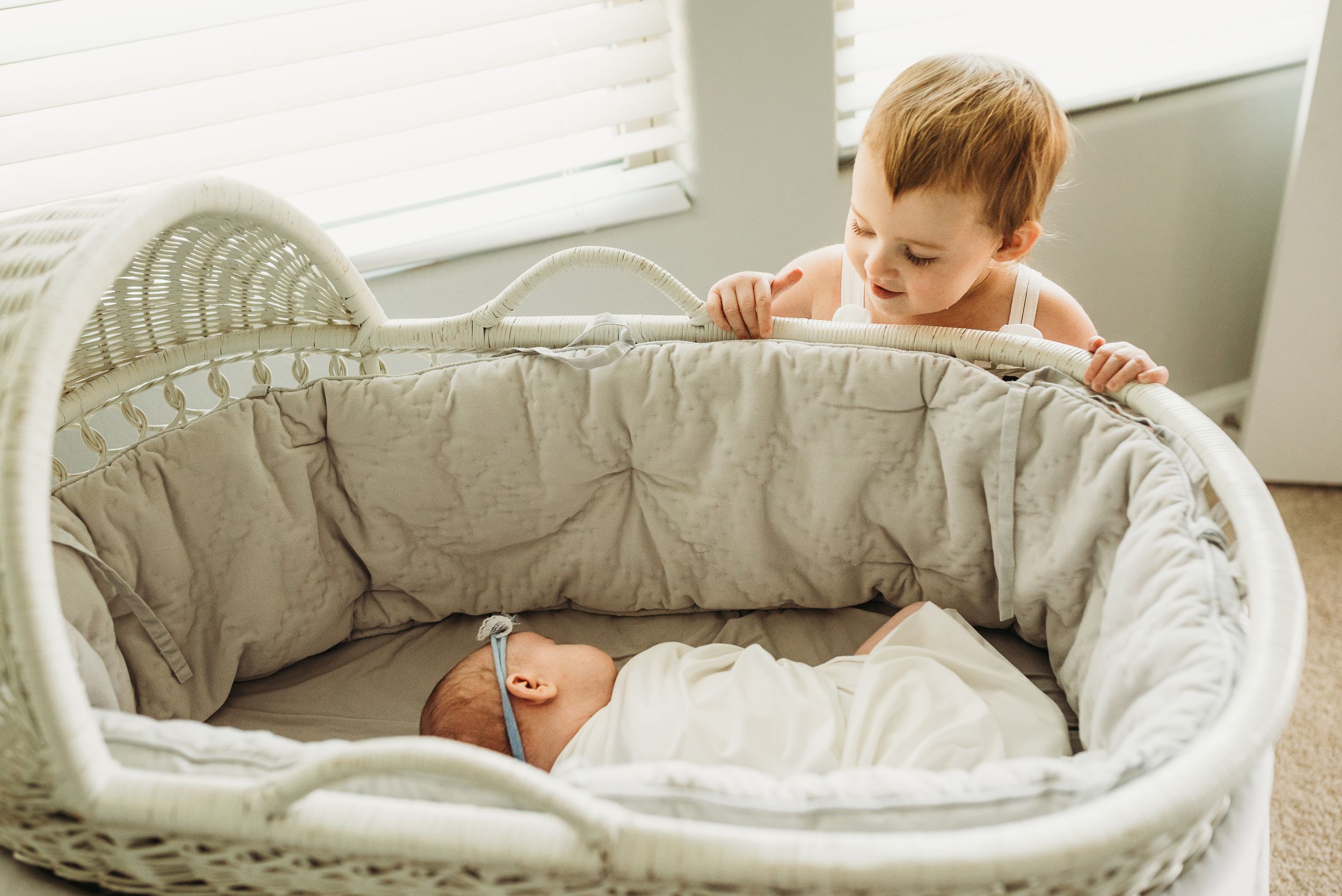 in-home newborn family lifestyle photoshoot session san antonio
