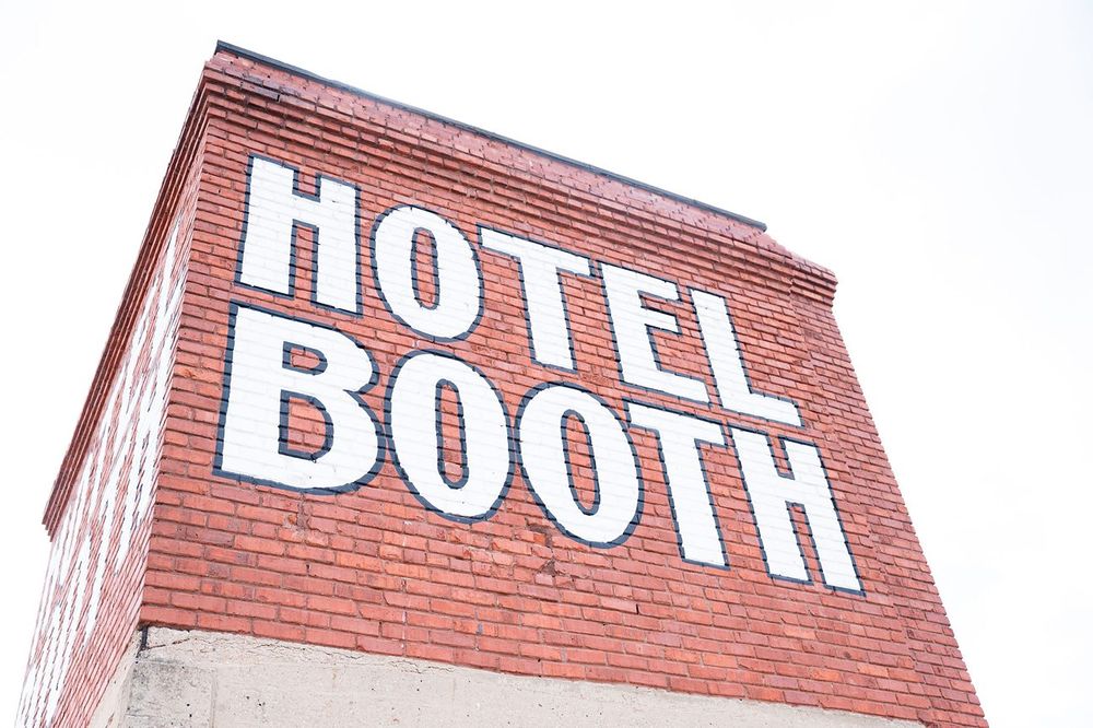 Wedding at Booth Hotel in Independence, KS by Bartlesville Wedding Photographer Kristi Bray Photography
