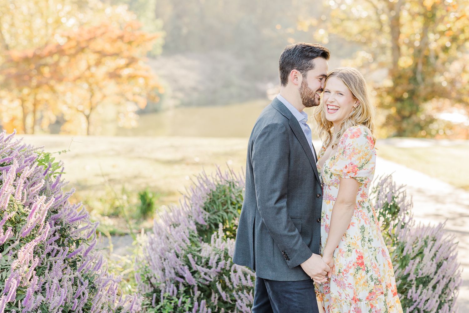MEADOWLARK GARDENS ENGAGEMENT PICTURES