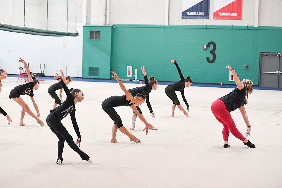 Rhythmic Gymnasts Reverence Ballet