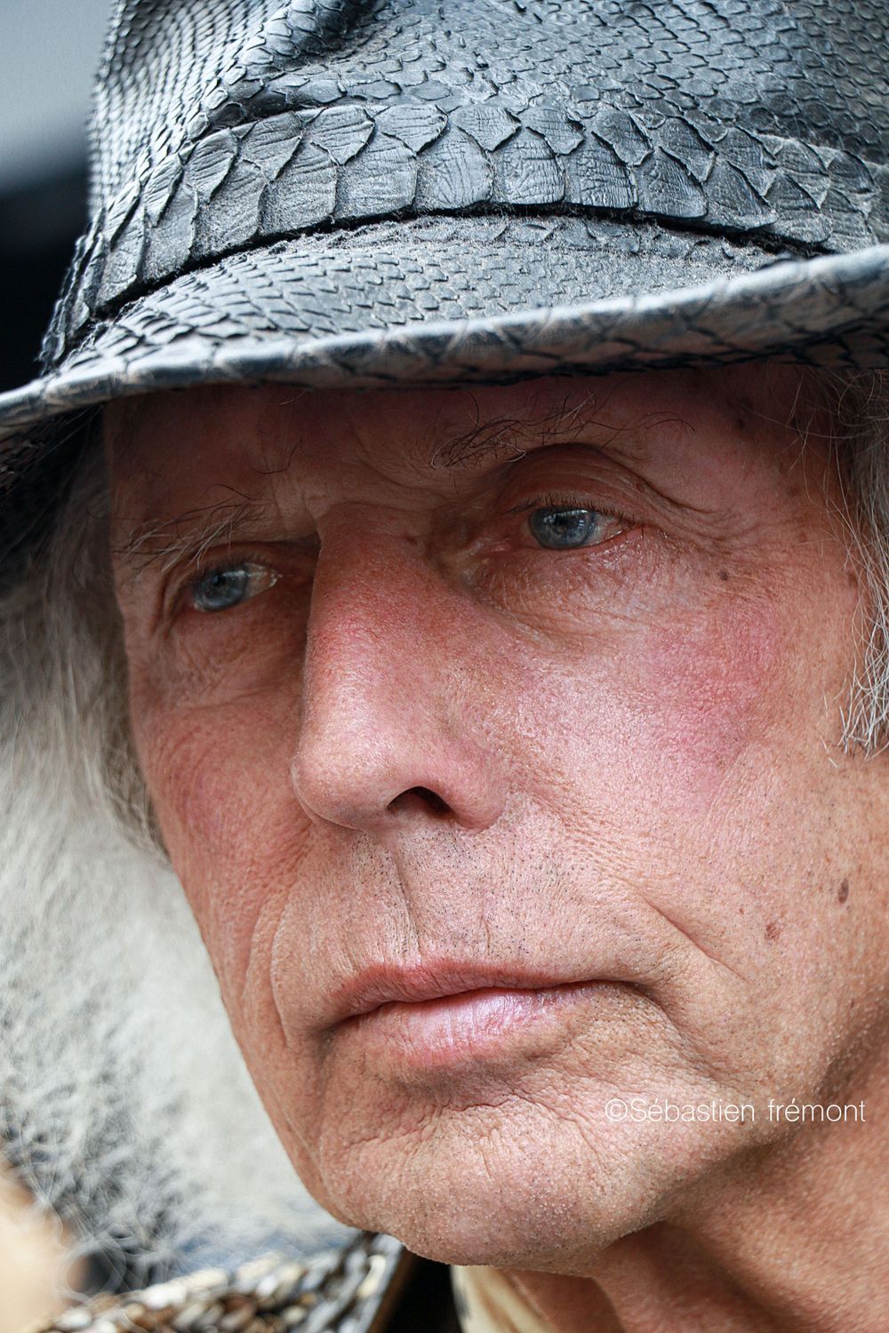 Sébastien Frémont - Portrait Photographer - James Goldstein / Guy Laroche - Paris