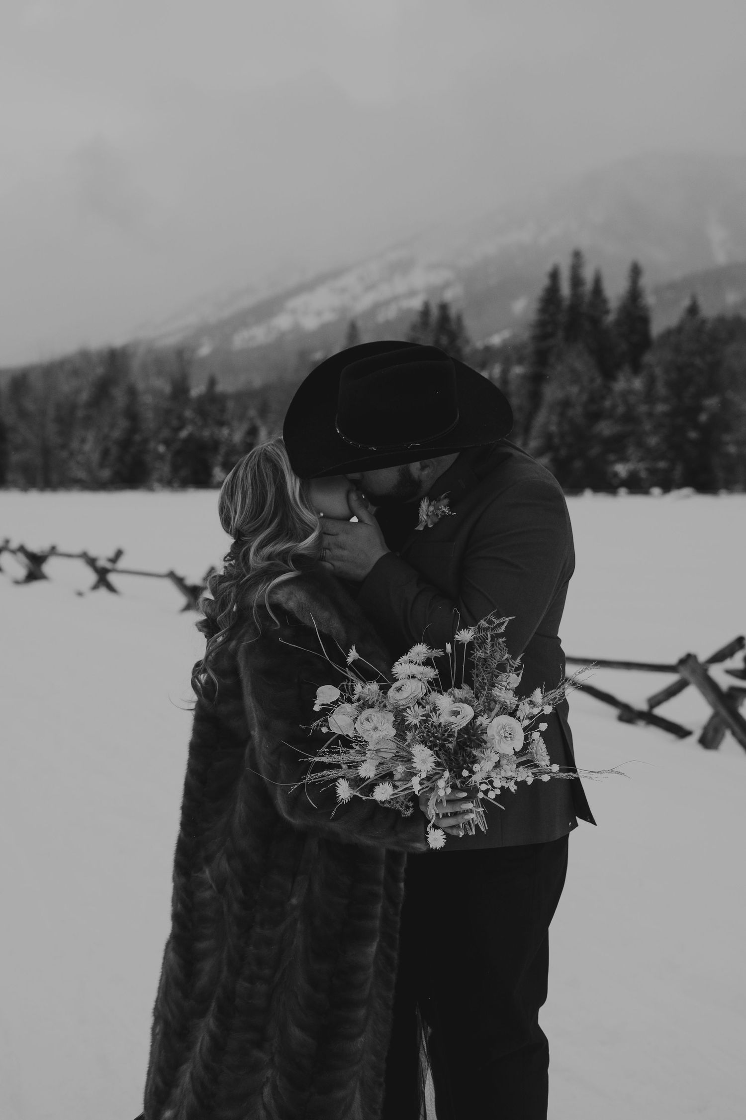 Jackson Hole photography packages
Candid outdoor photography Jackson Hole
Luxury Jackson Hole photographer