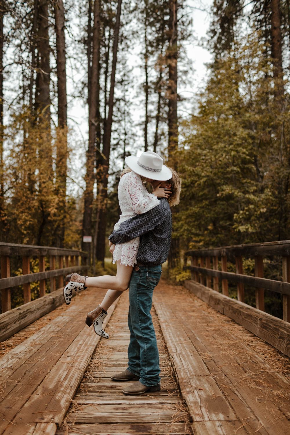 Redmond Oregon Engagement Photography