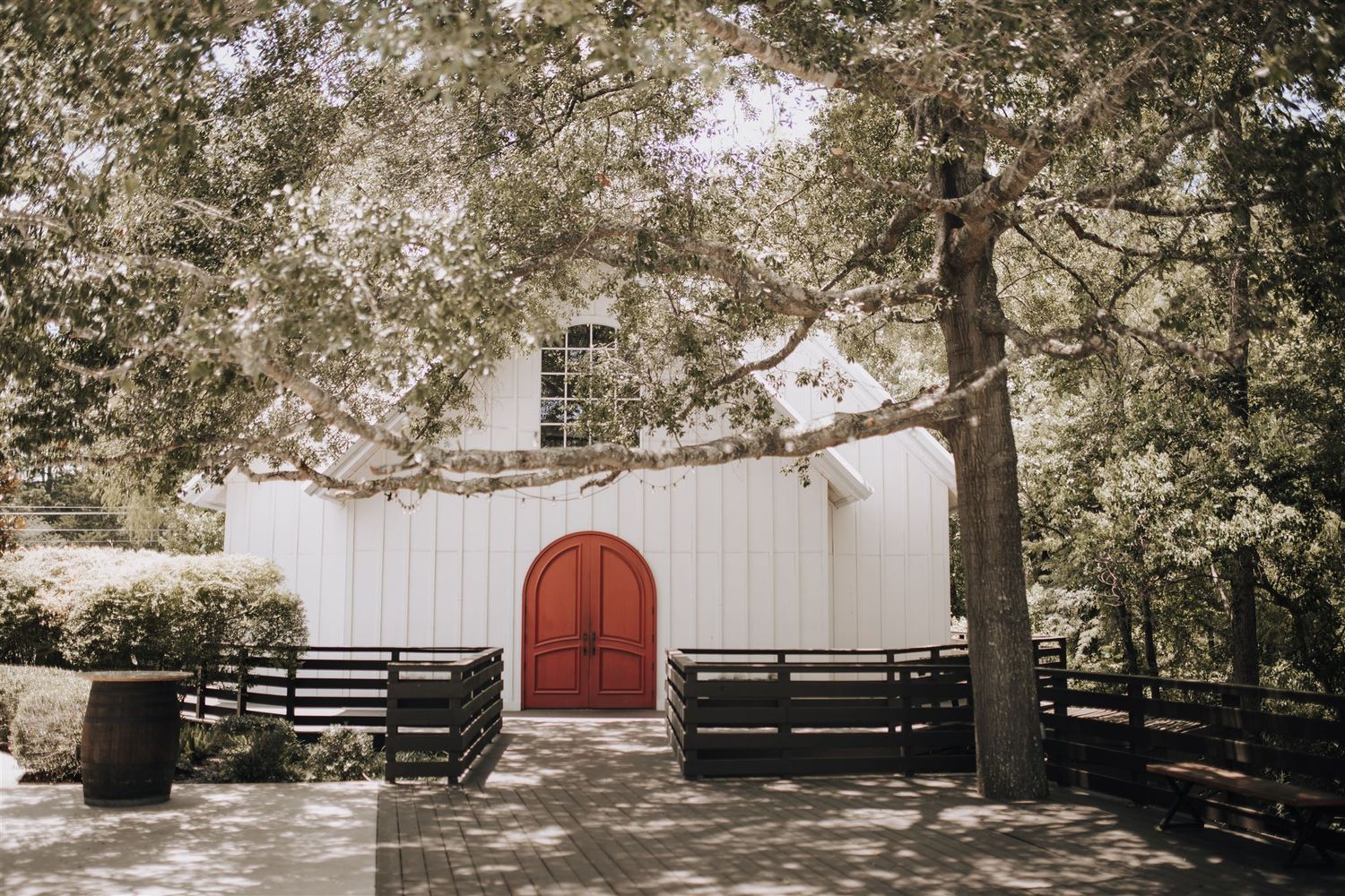 image of the chapel exterior at Carriage House in Conroe, Tx
