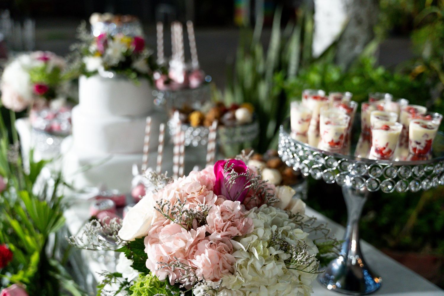 ¡Celebra tus quince años con una torta espectacular! Nuestras imágenes de tortas para quinceañeras te inspirarán.