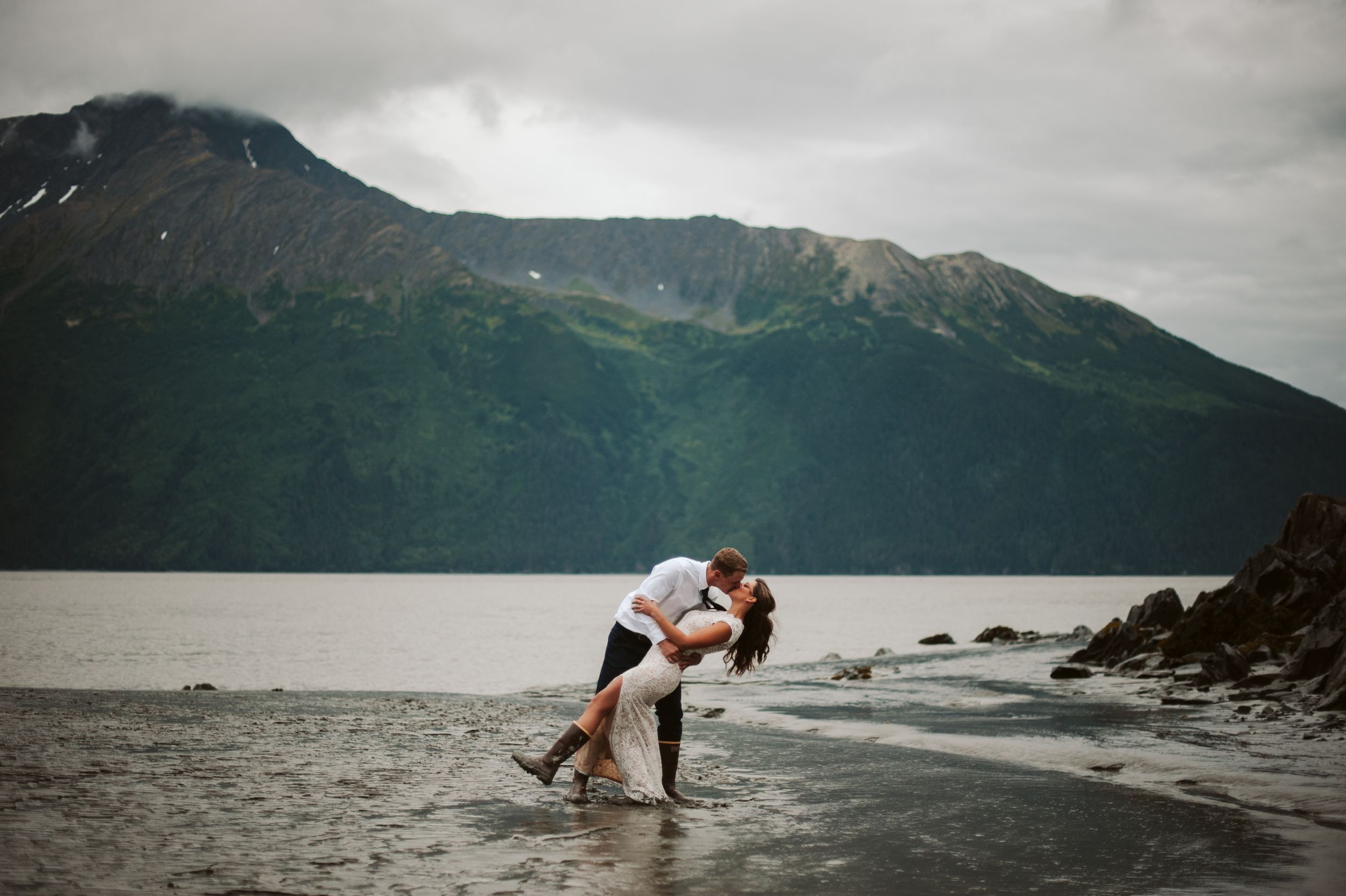 anchorage alaska elopement girdwood