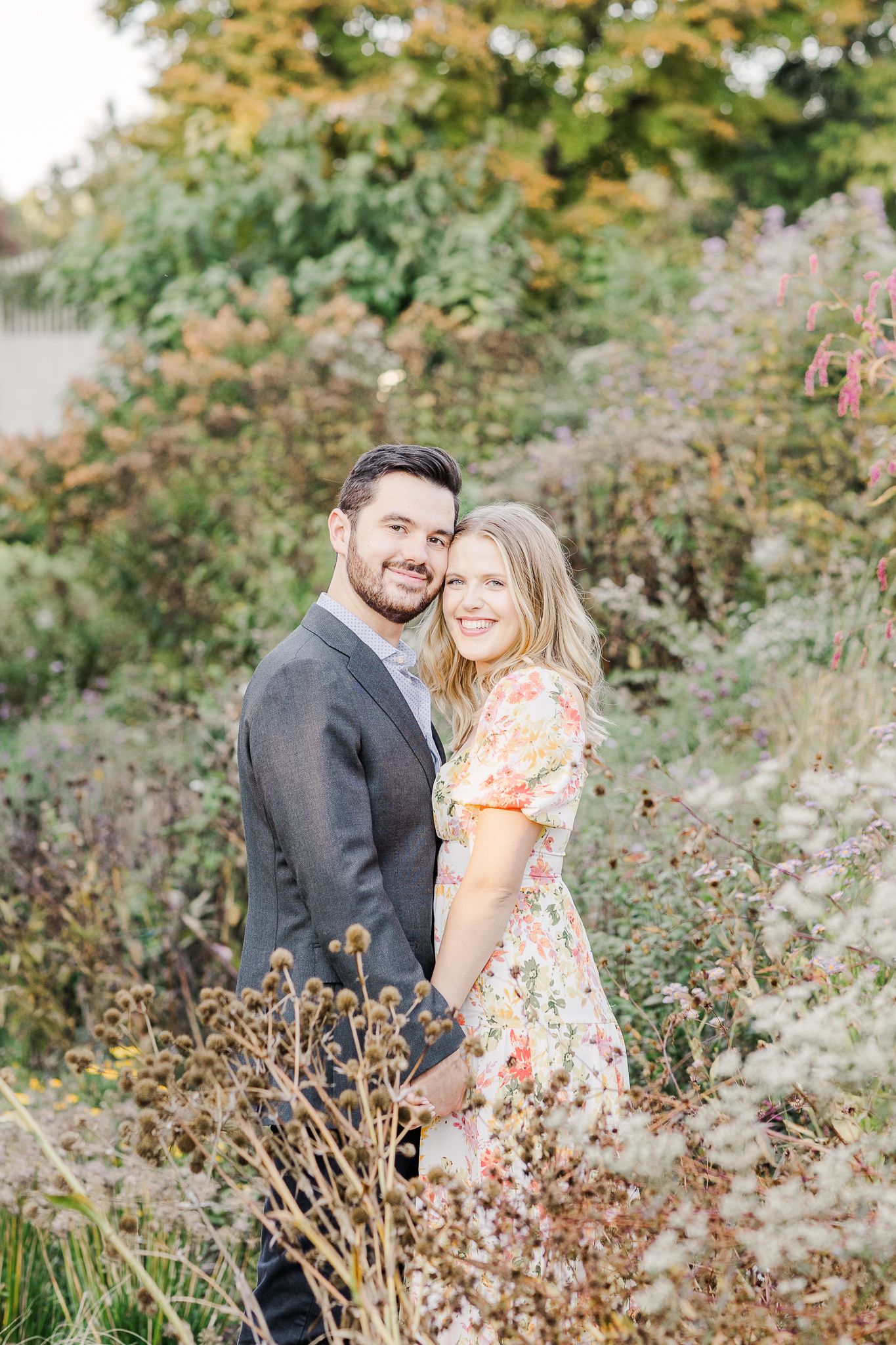 MEADOWLARK GARDENS ENGAGEMENT PICTURES