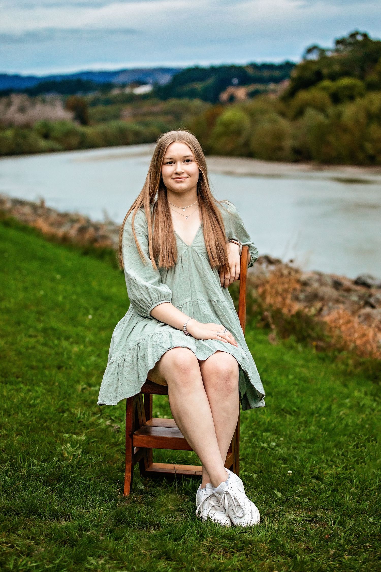 Palmerston North Newborn Baby Family Photographer. Teen girl Manawatu River