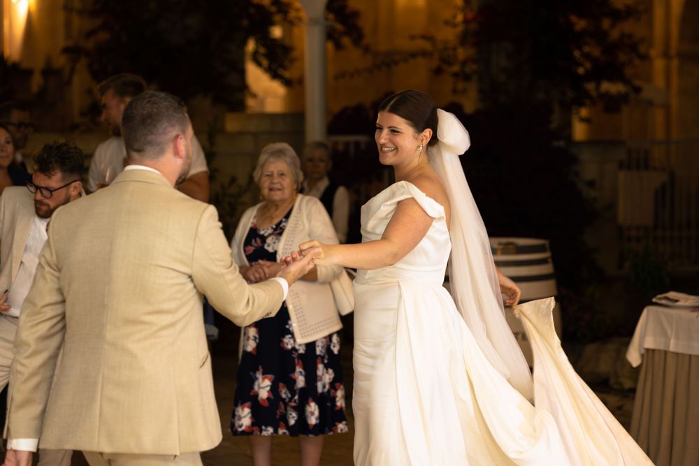 Bride and groom doing their first dance