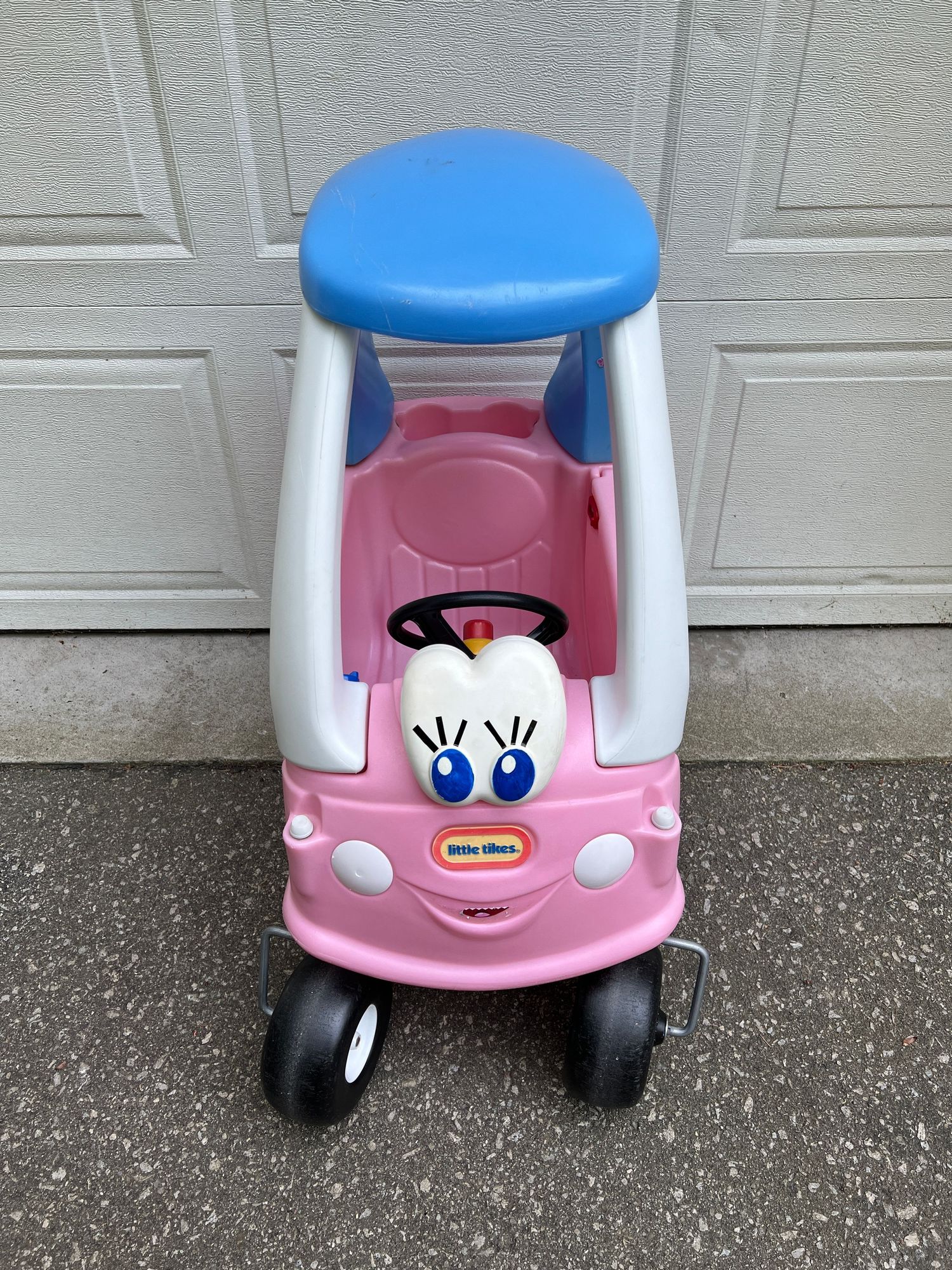 Little Tikes cozy coupe pink and blue eyes