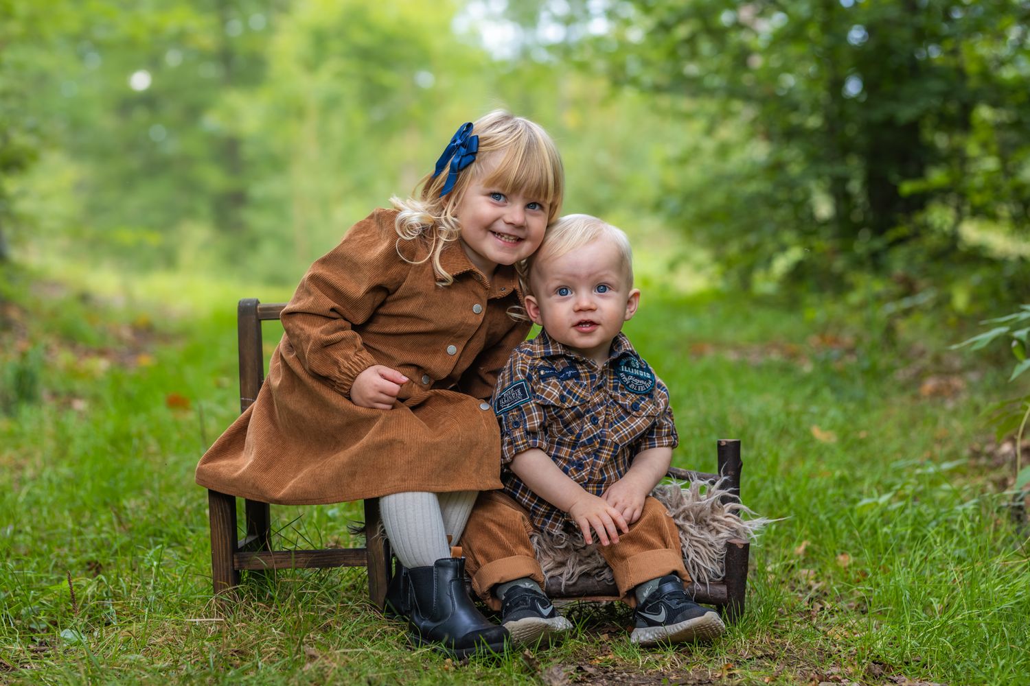 Fotografering av barn i naturlig miljö – barnfotograf baserad i nordvästra Skåne.
