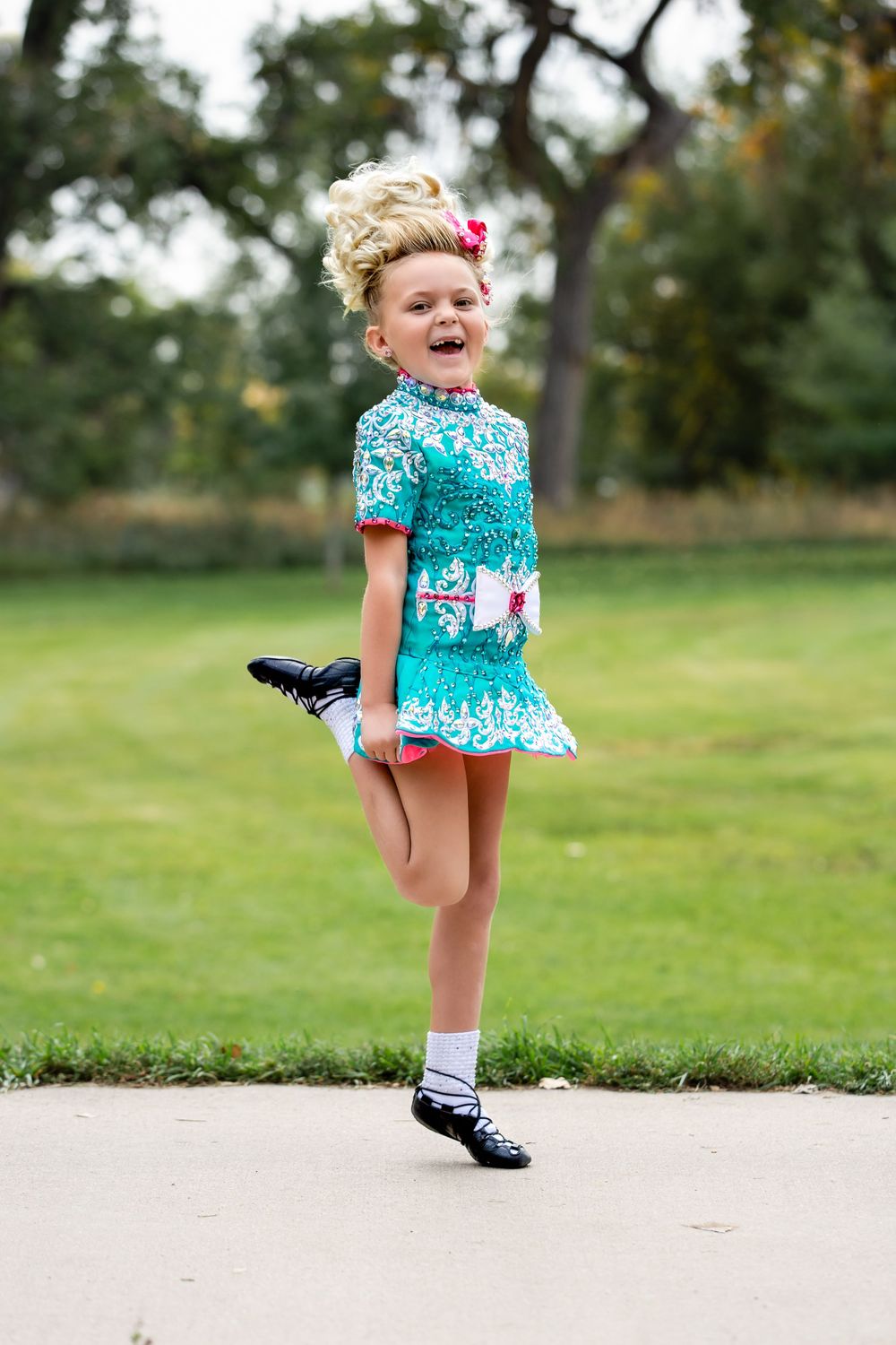 Dance, sports, athletics, family photographer serving Parker, Lone Tree, Highlands Ranch, and Douglas County, Colorado