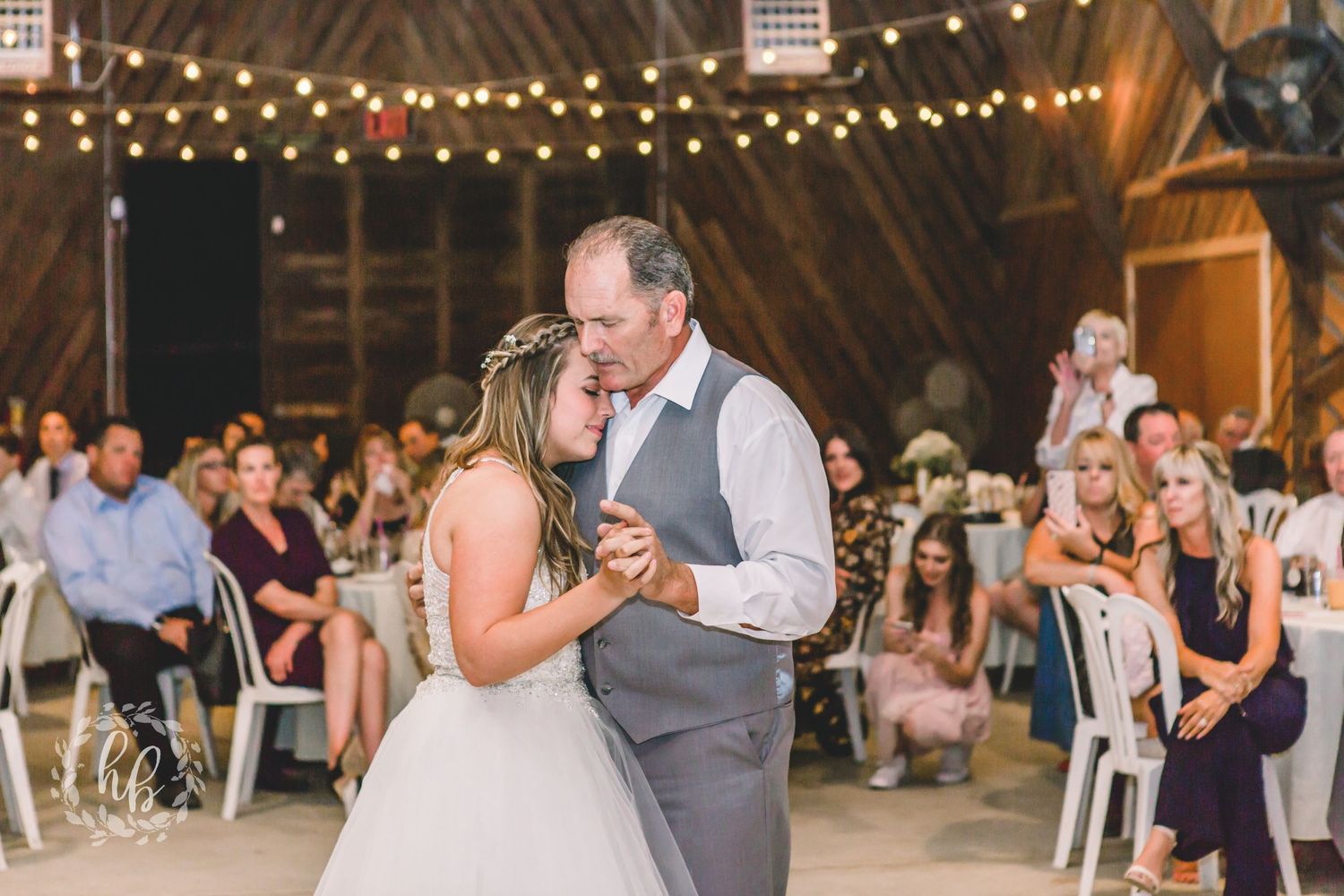 strathearn historical park wedding barn wedding photos wedding photographer