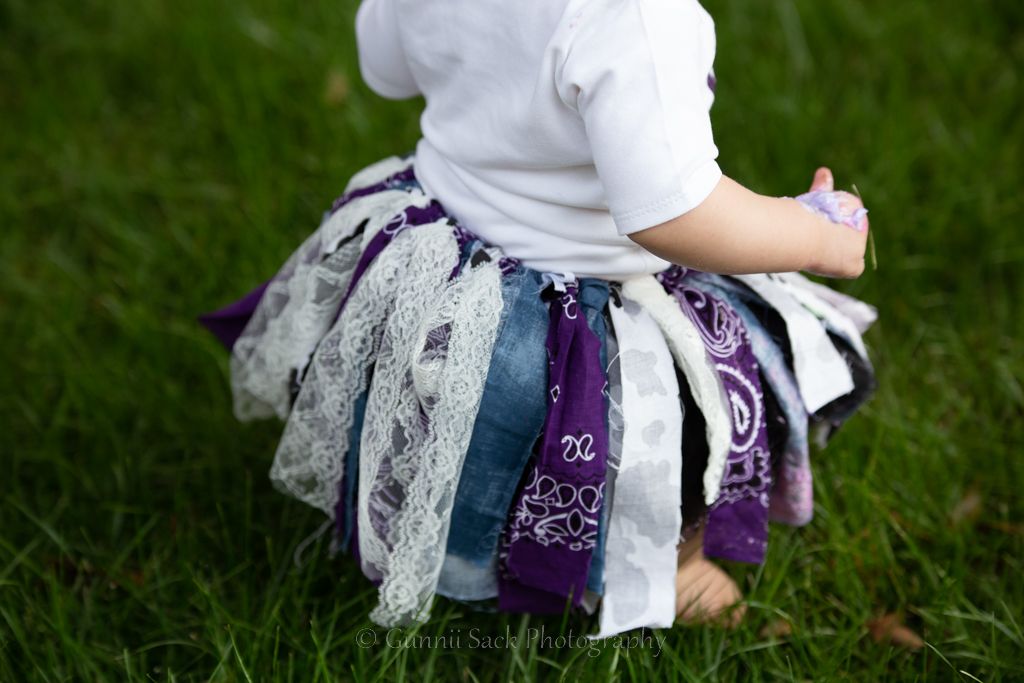 Gunnii Sack Photography, Amador County photographer, Amador County videographer, country shoot, one year shoot, twins