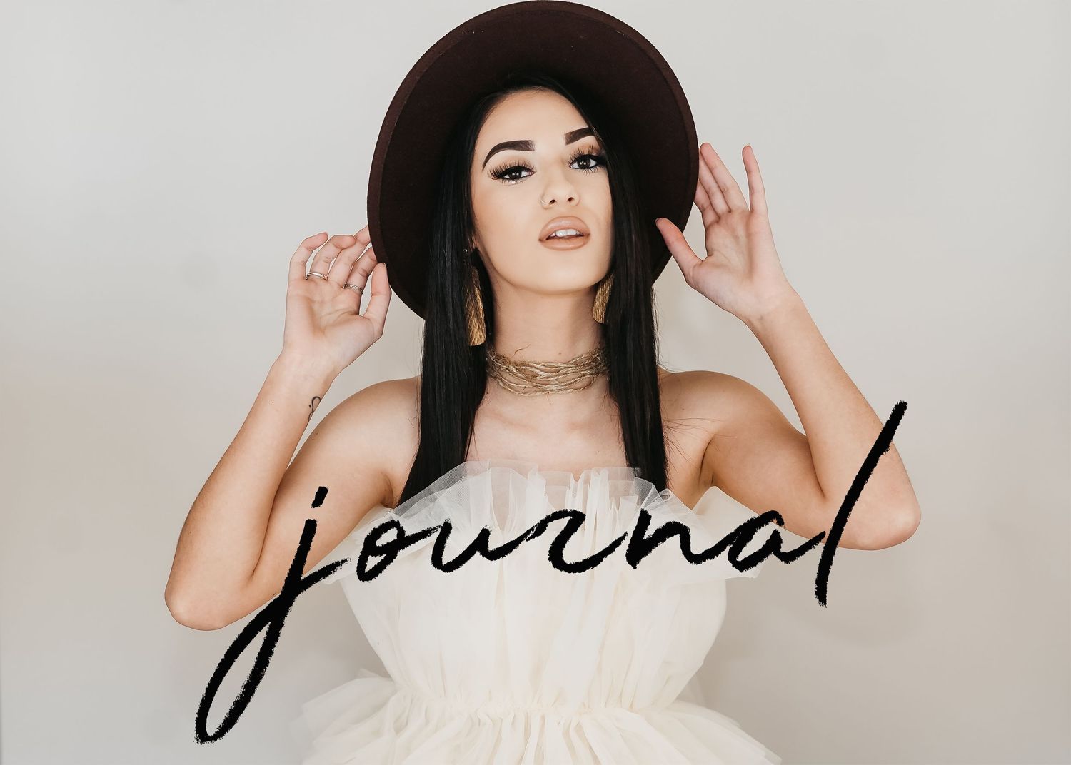 Rustic Boho Senior Studio Pictures