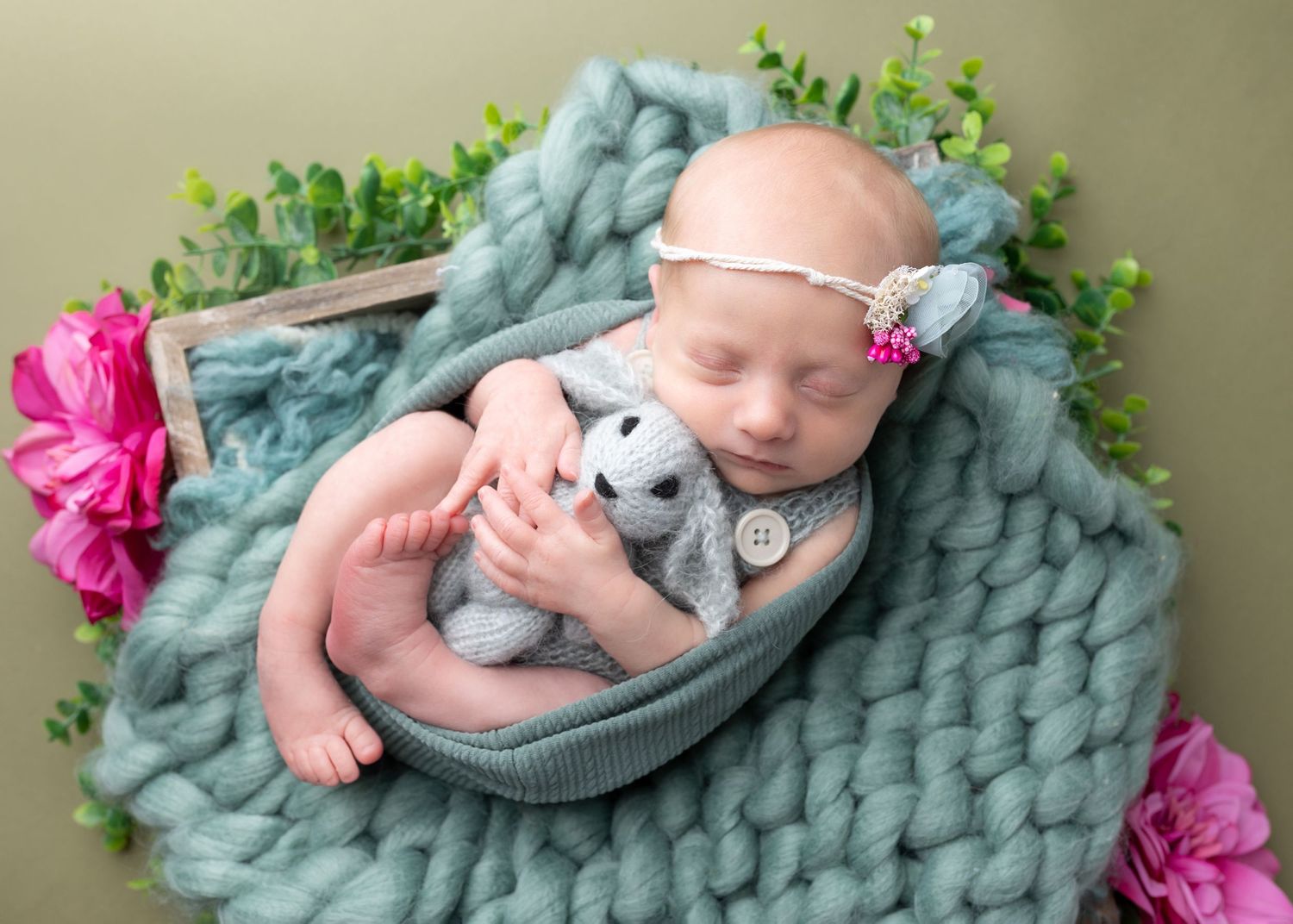 professional newborn photographer near me