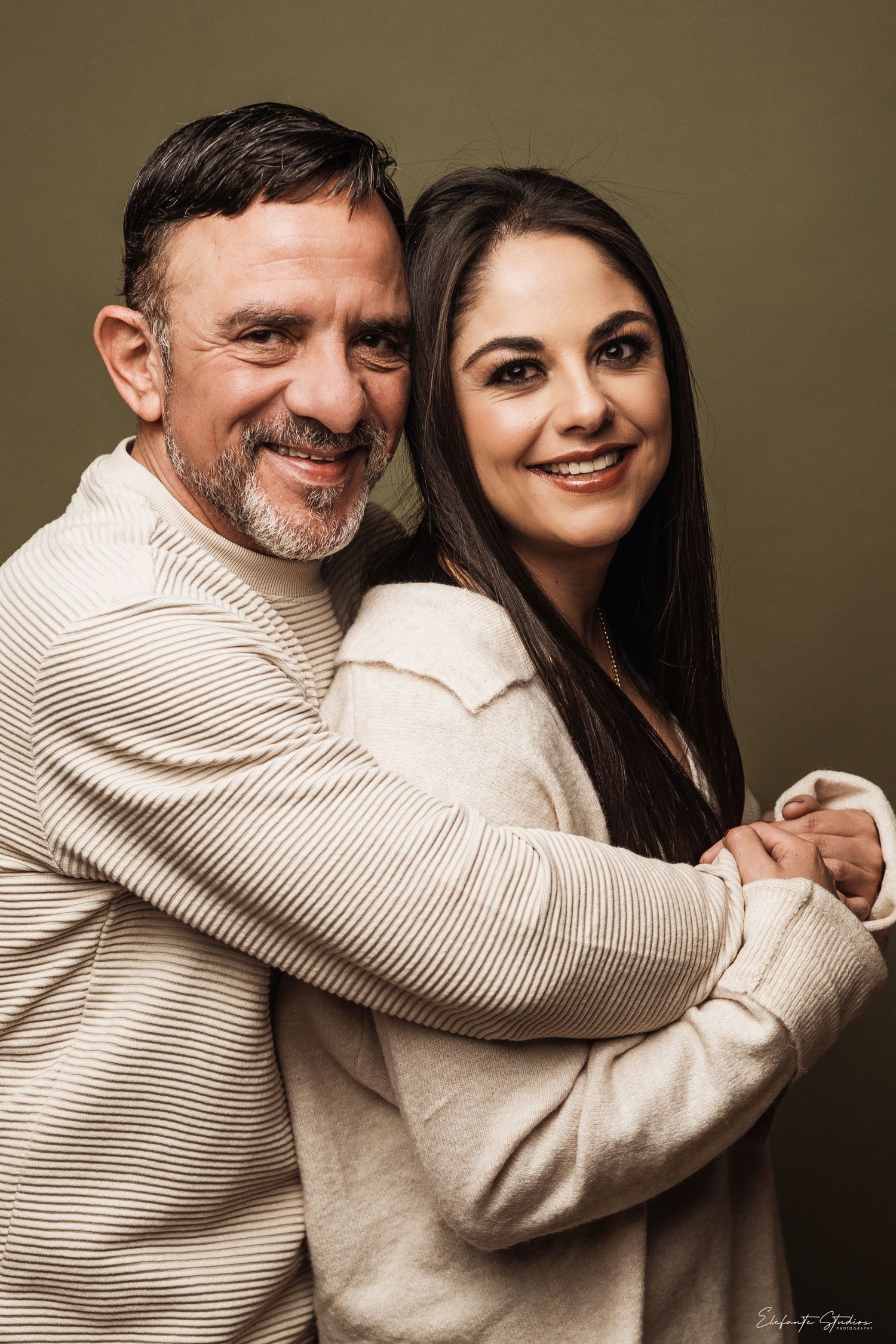 Vancouver Professional Family and lifestyle portraits daddy and daughter hugging