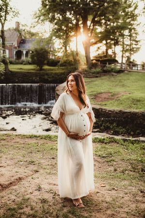 maternity photographer near me