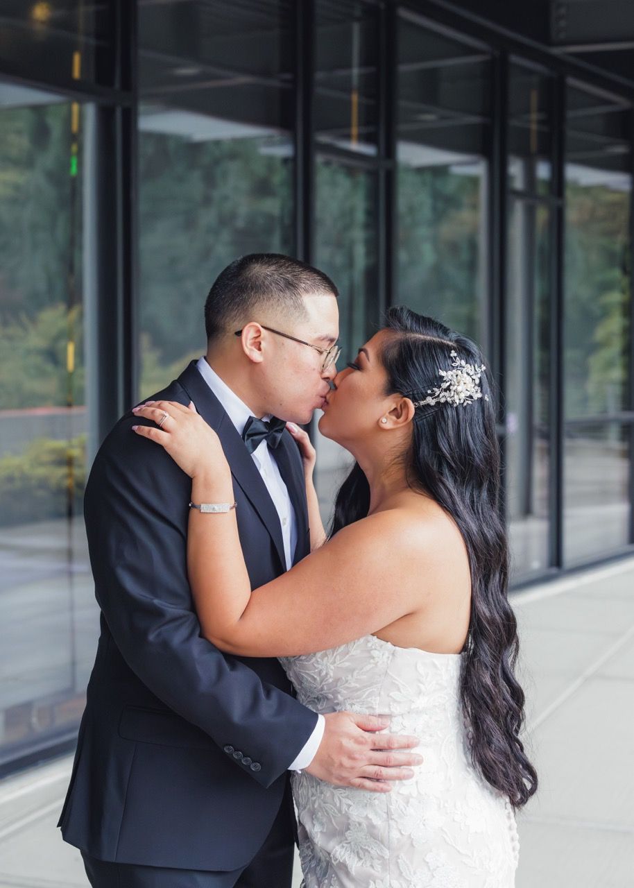 Couple kissing during their intimate Seattle elopement. Raw and heartfelt wedding imagery by Tim Neal.