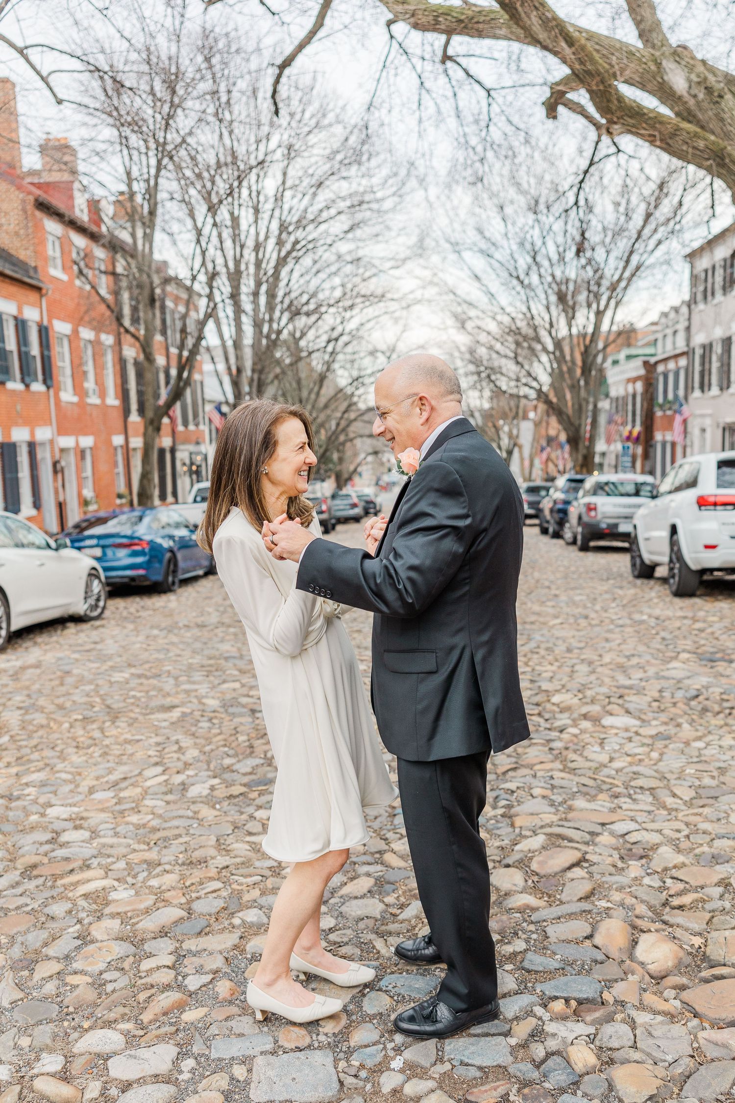 OLD TOWN ALEXANDRIA VIRGINIA ELOPEMENT PICTURES