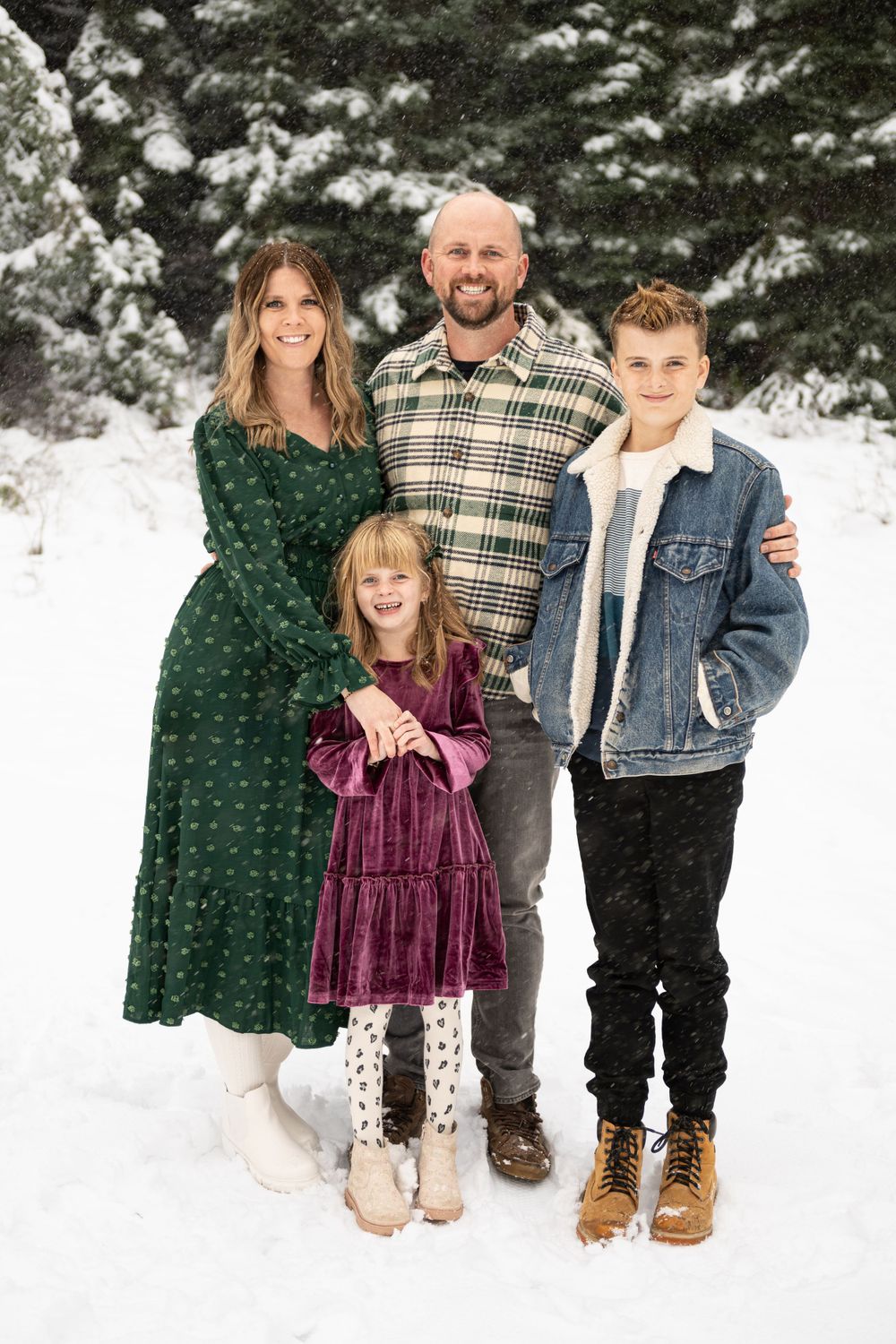 Family portrait in the snow at Jordan Pines near Salt Lake City, Utah
