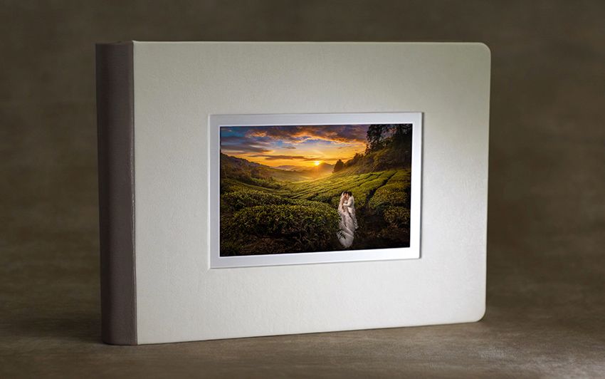 Photographic album