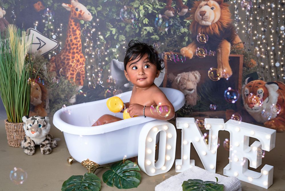 cake smash bathtub splash session Wolverhampton