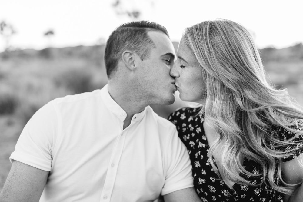 engagement shoot kiss
