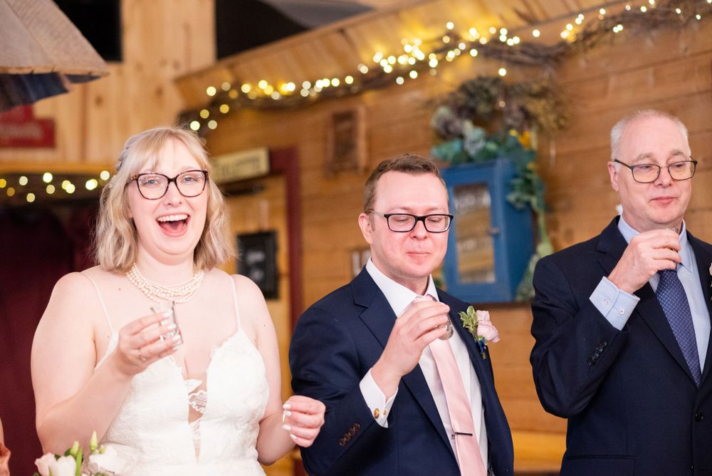 Ottawa Wedding Photographers, Plantagenet Photographer, Ottawa Wedding Photographers, getting ready wedding photos
