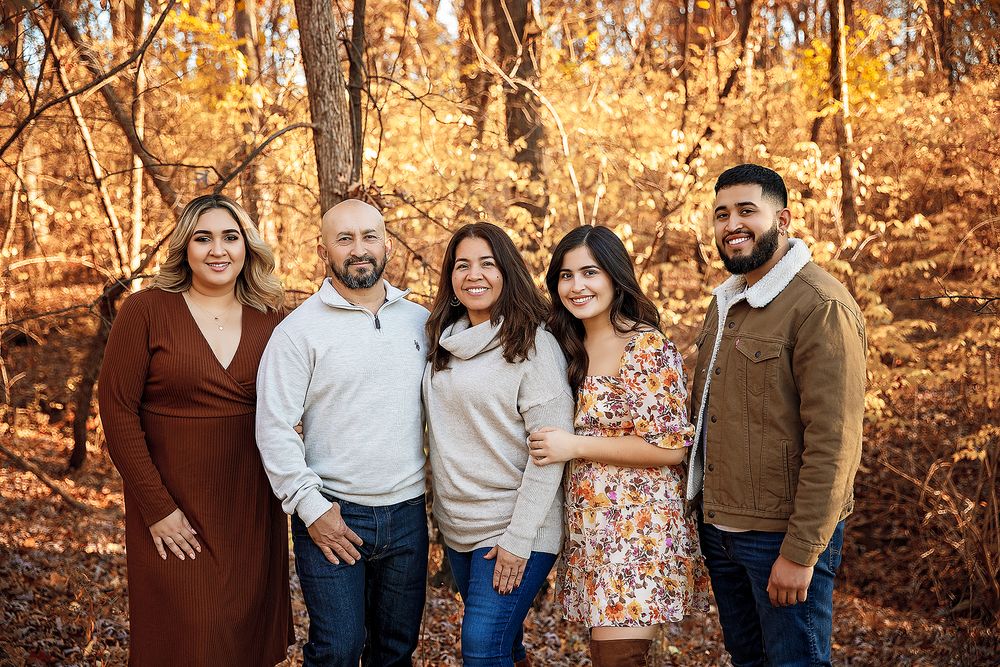 Sandra Rodriguez Photography Chicago  Photographer family  session  Sandra Rodriguez Photography Calument Park
