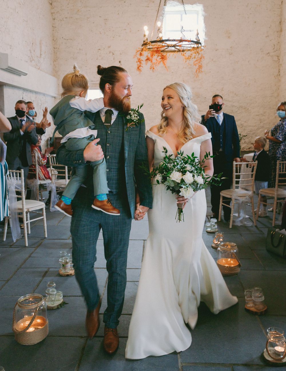 north-wales-wedding-faenol-fawr-aisle-1