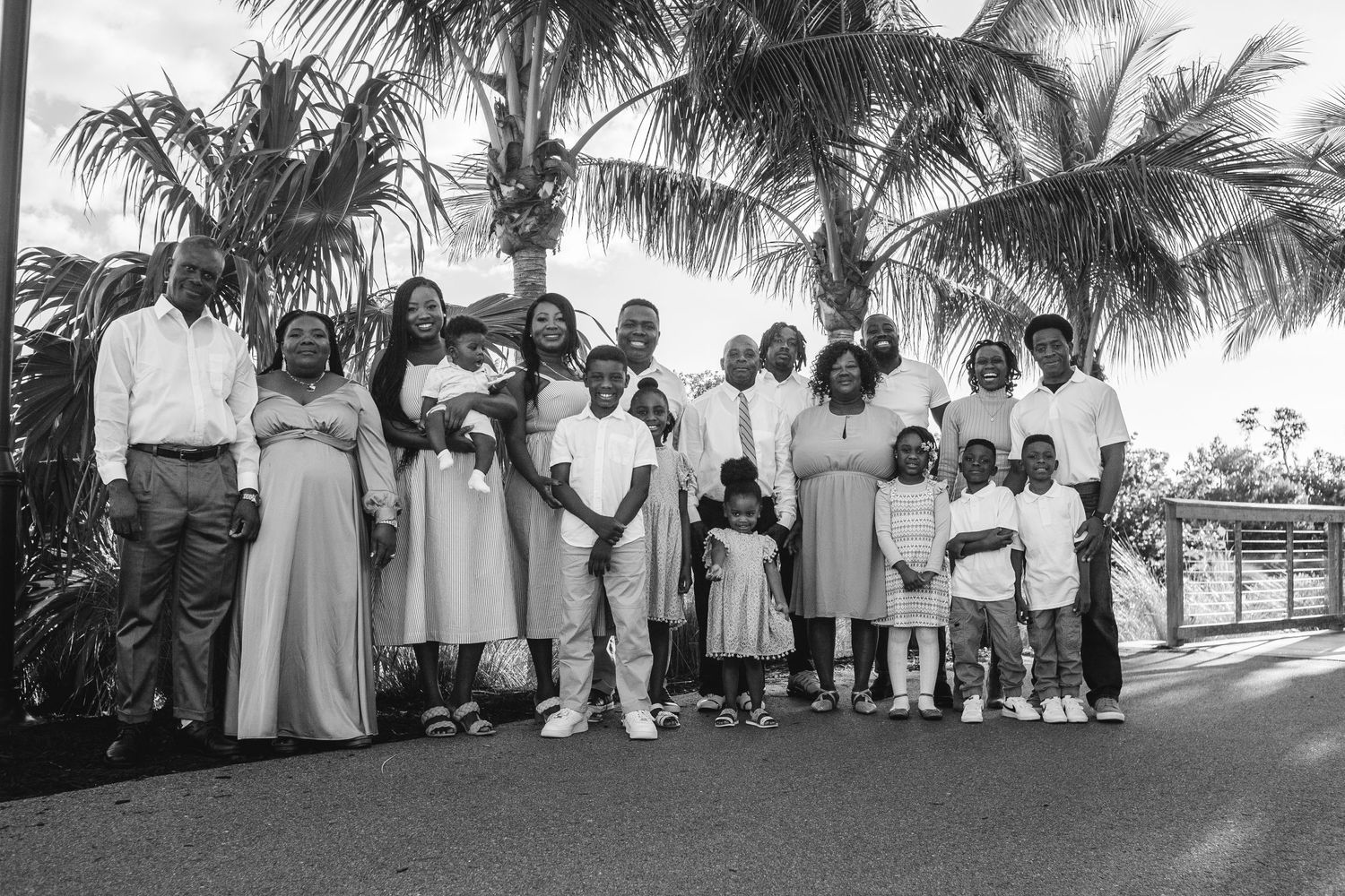 large family portrait at baker park