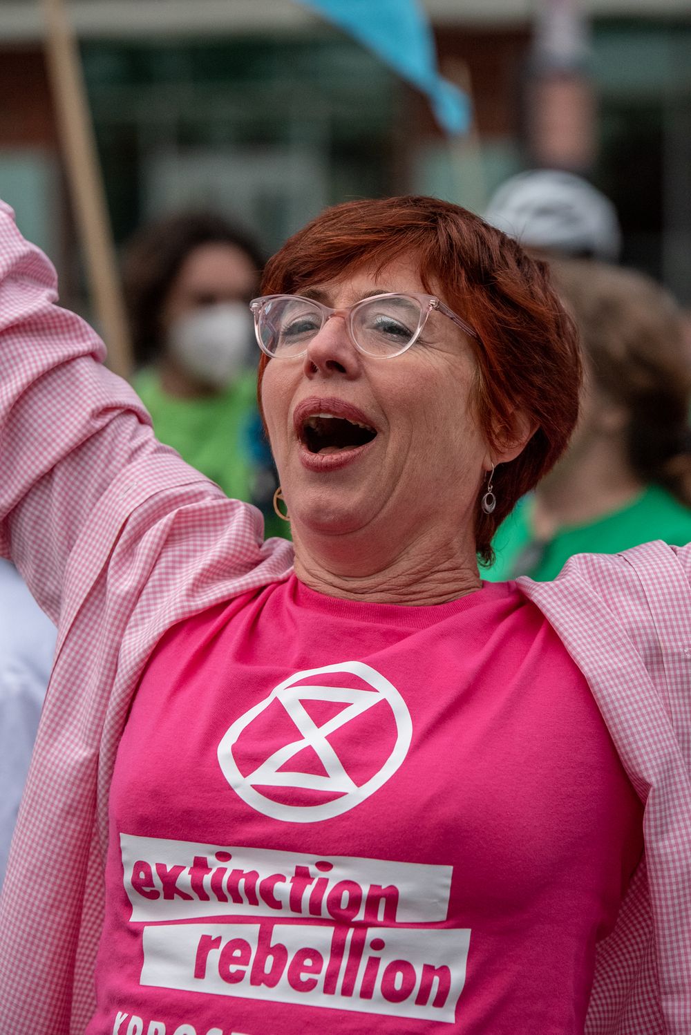 Extinction Rebellion Boston shuts down morning traffic and demands that Massachusetts ban new fossil fuel infrastructure