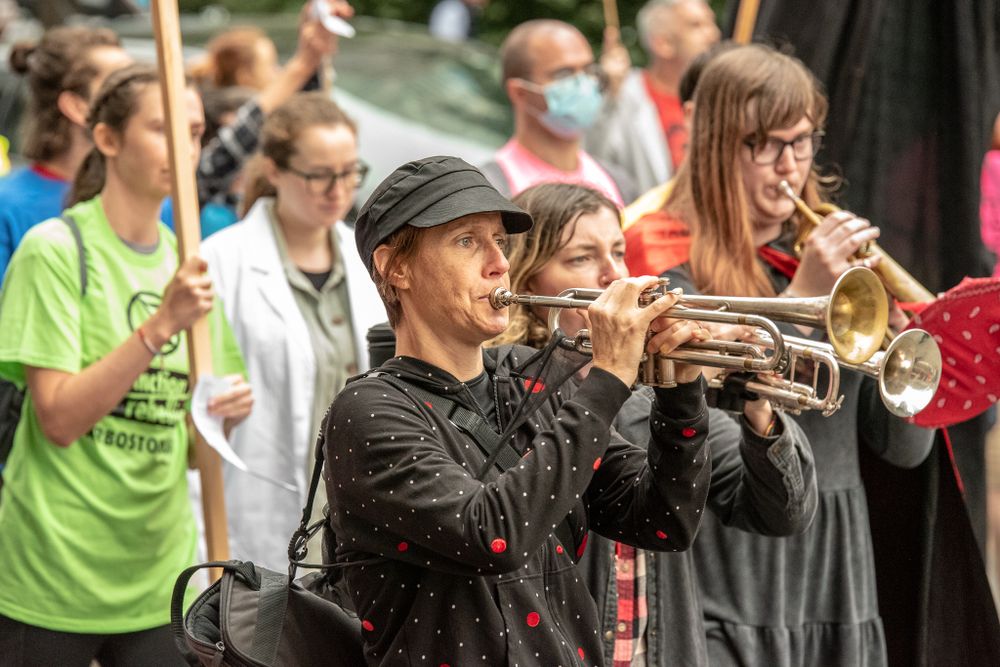 Extinction Rebellion Boston shuts down morning traffic and demands that Massachusetts ban new fossil fuel infrastructure
