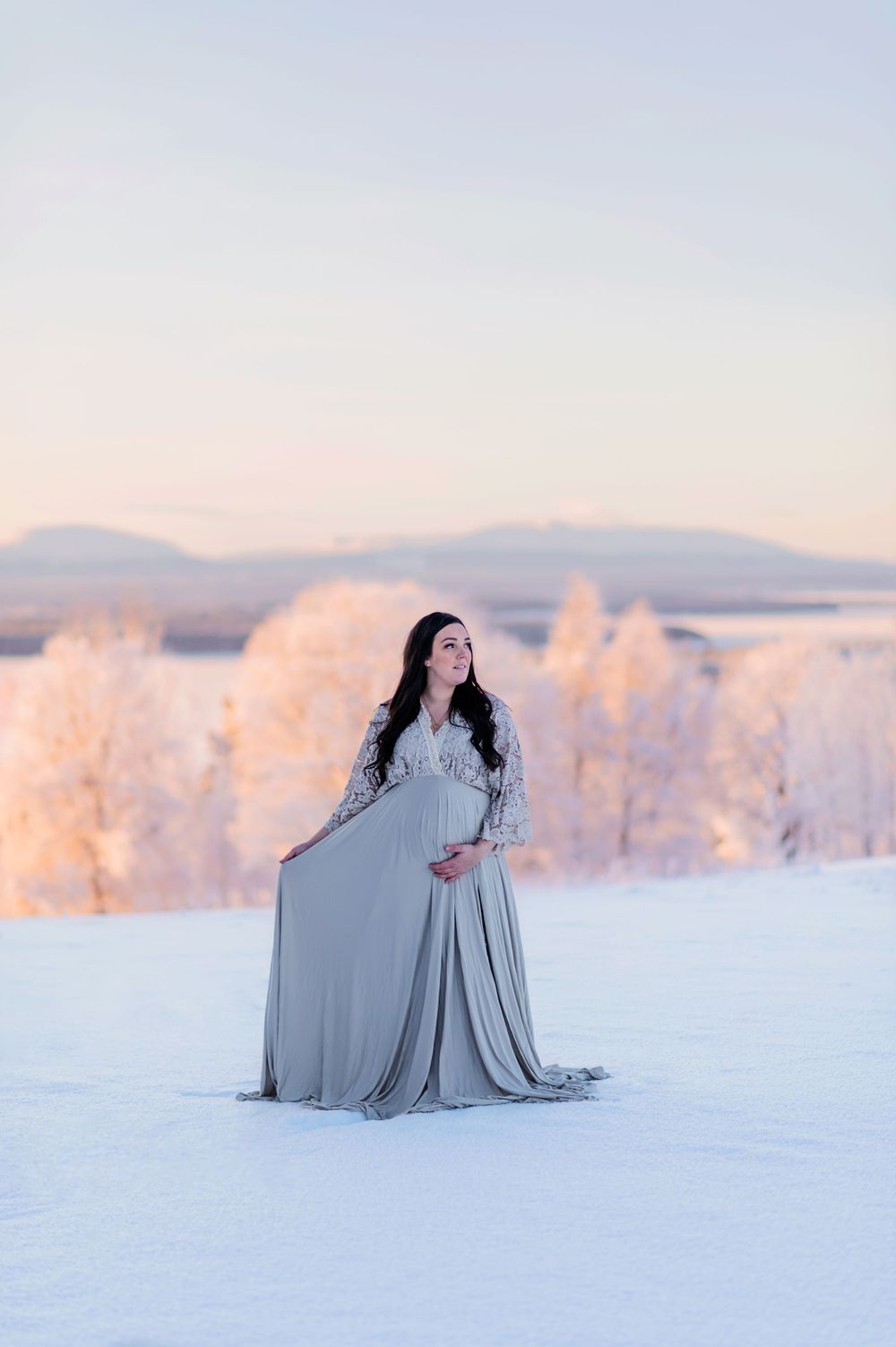 Gravidfotografering under vintern på Frösön