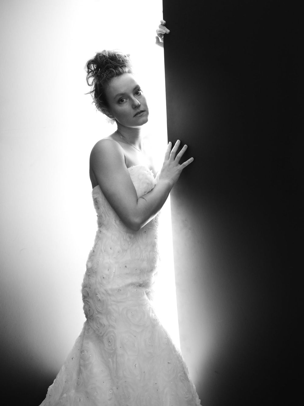 I’m Shira W Rose, a beauty + boudoir photographer for the modern woman based in metro Raleigh-Durham. I specialize in mi