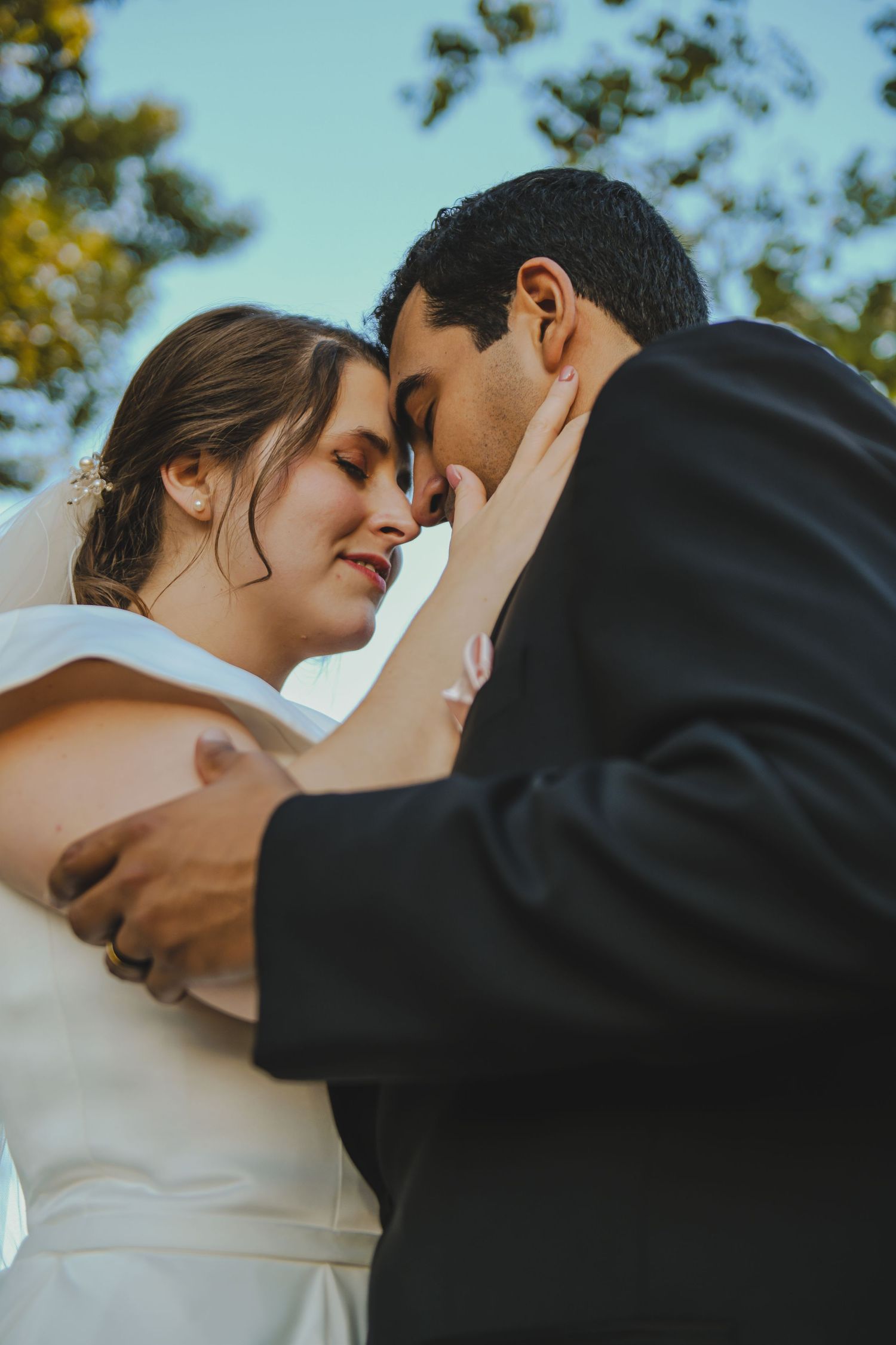 Outdoor Bride and Groom Wedding Photo