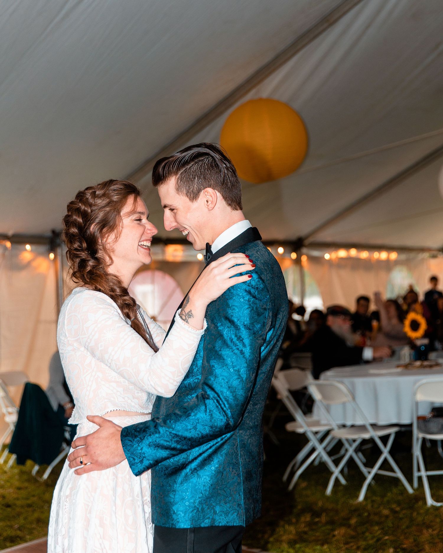 Easton MA documentary style wedding photographer