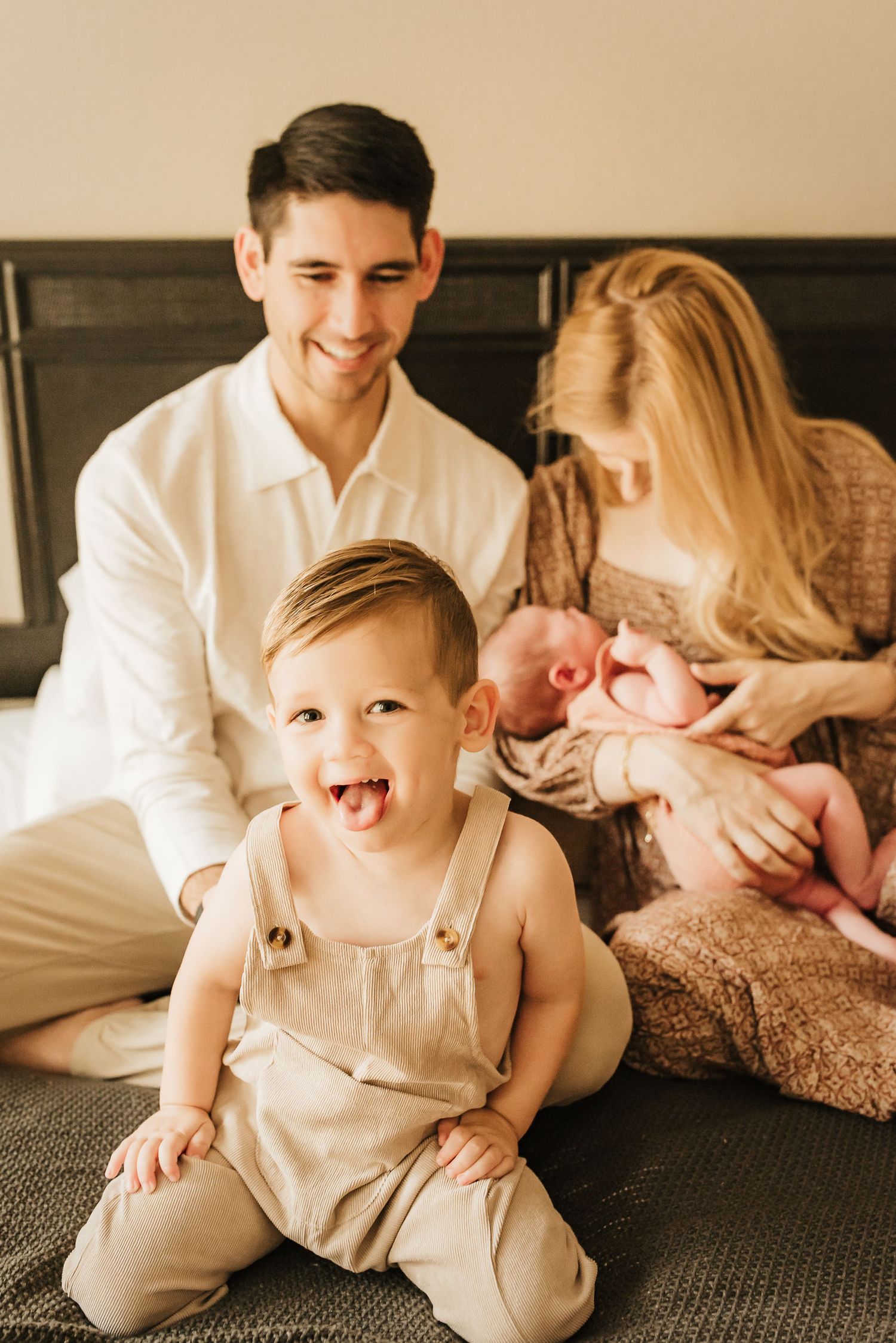 cincinnati newborn lifestyle photographer