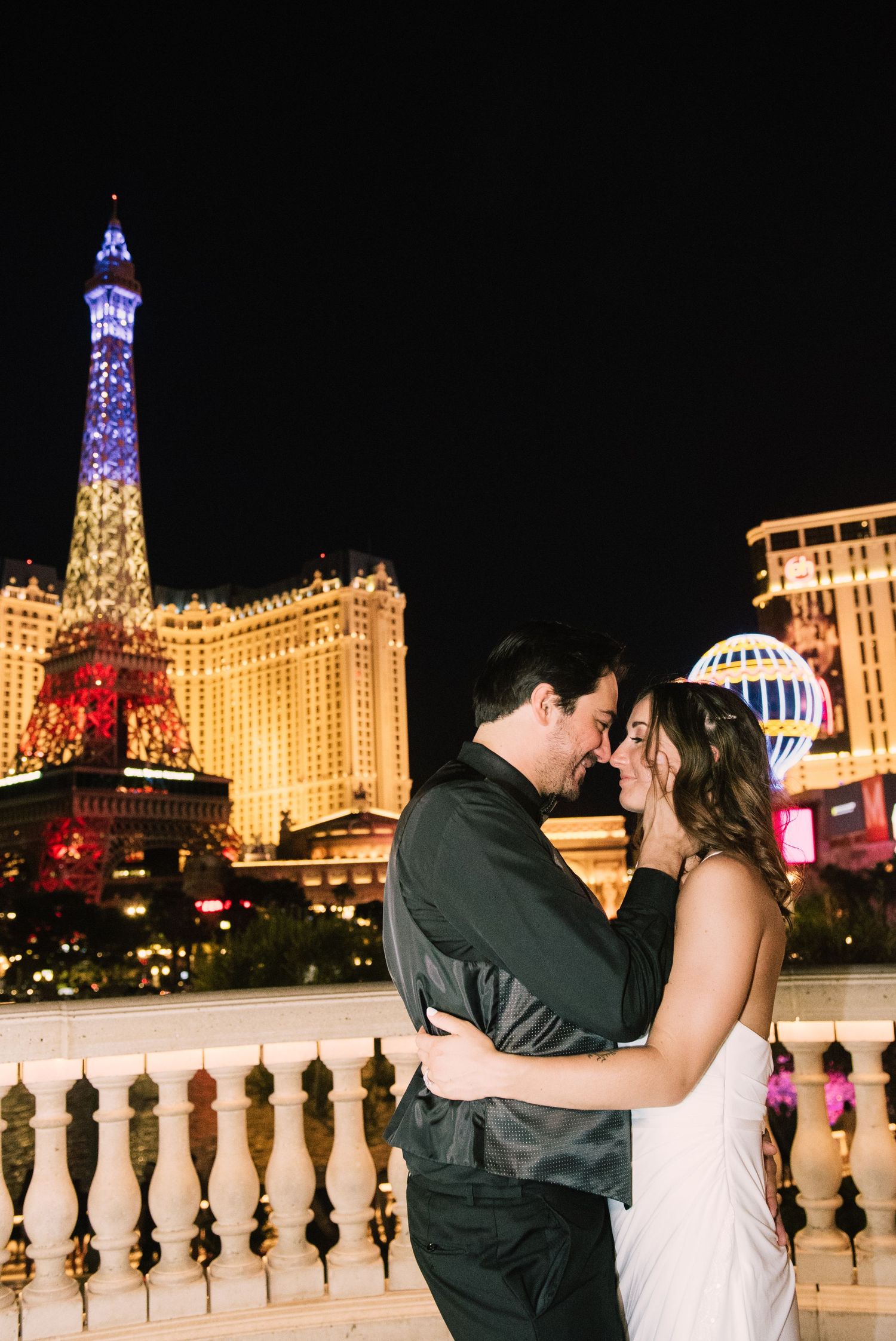 Las Vegas Elopement Photographer - Las Vegas Strip