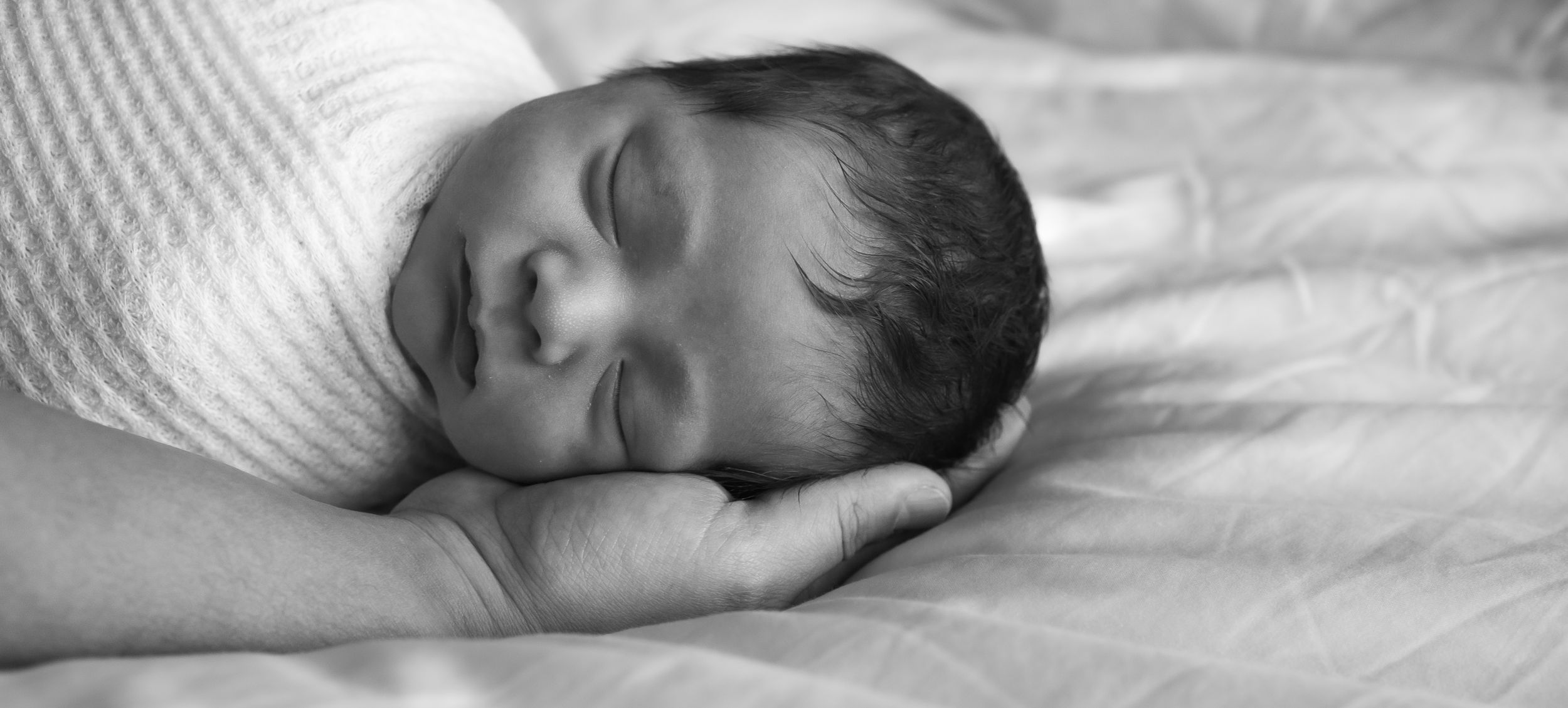 lifestyle newborn photographer NYC